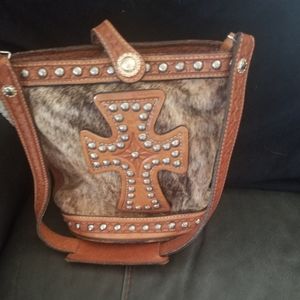 Double j saddlery bag downsizing like new